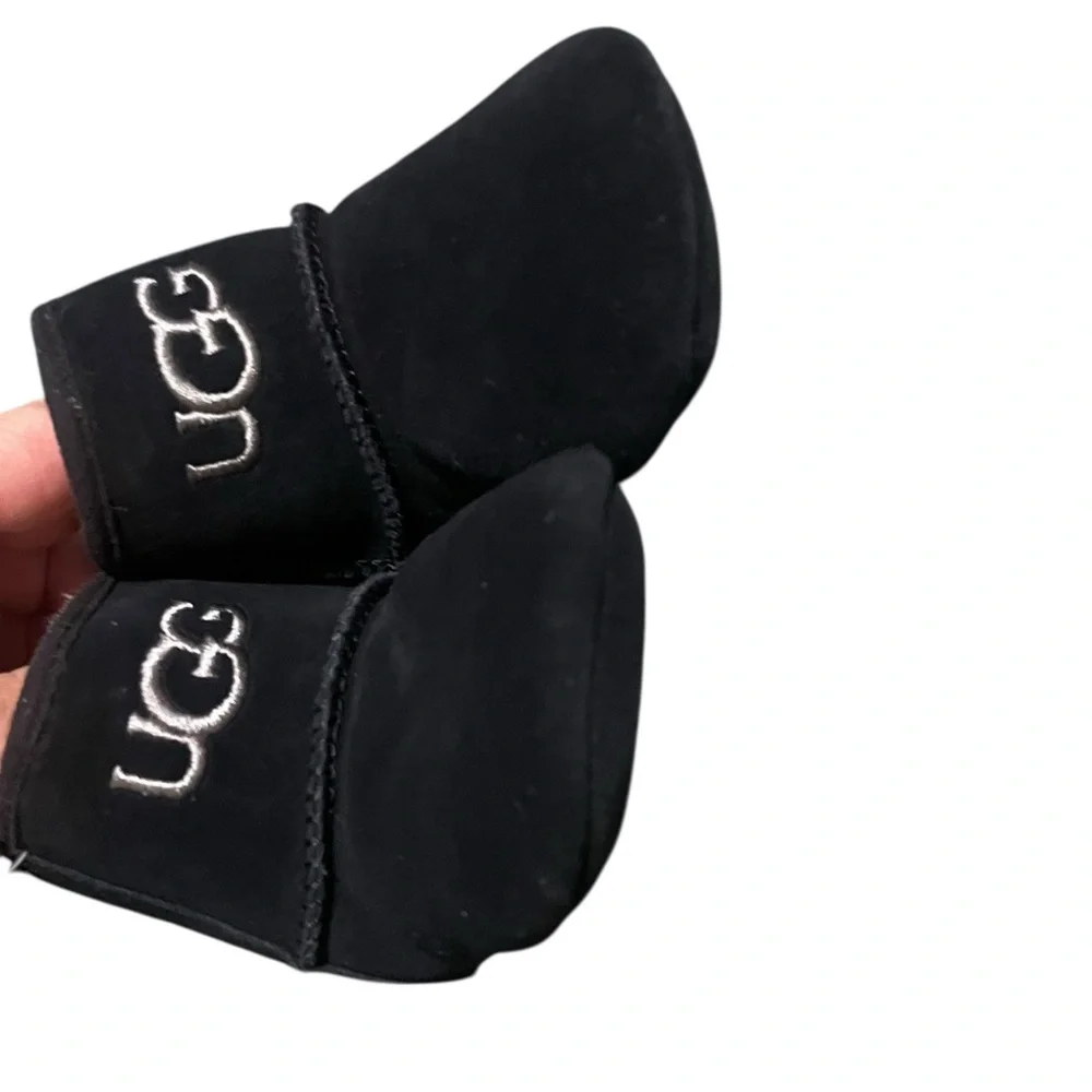 Ugg‎ Jessie Crib Toddler Toasty Warm Sheepskin Winter Boots Black Size 0/1
